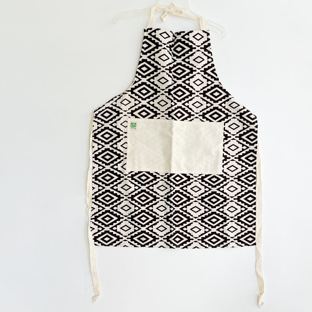 NWOT MARKET GOODS AZTEC Full Kitchen Cooking Apron Cotton Canvas Black & White